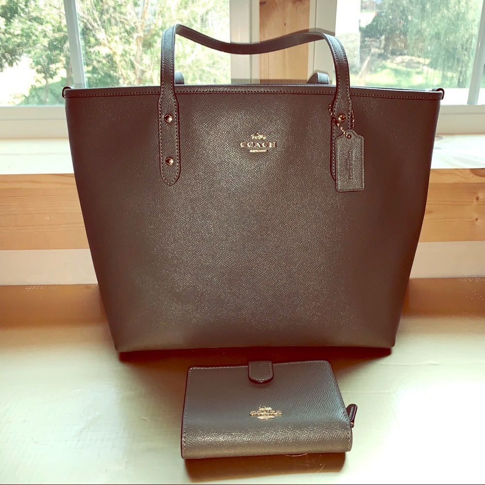 Moss Green coated leather Coach purse and wallet